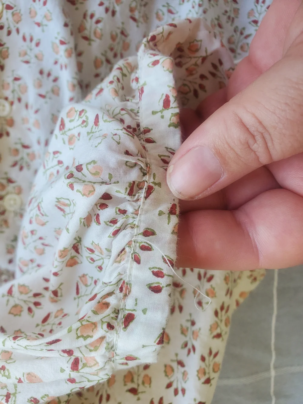 Doen Cream Floral Puff-Sleeve Blouse